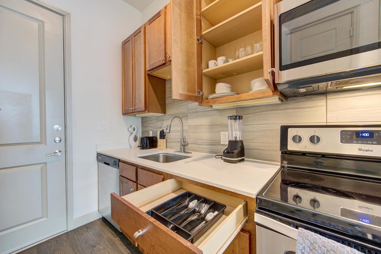 Апартаменты Trendy Downtown 1Bd/Freeparking/Wi-Fi/Pool Хьюстон Экстерьер фото