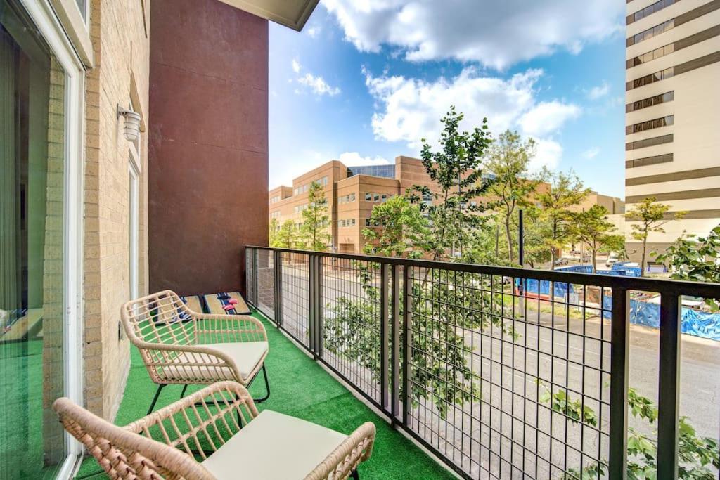Апартаменты Trendy Downtown 1Bd/Freeparking/Wi-Fi/Pool Хьюстон Экстерьер фото